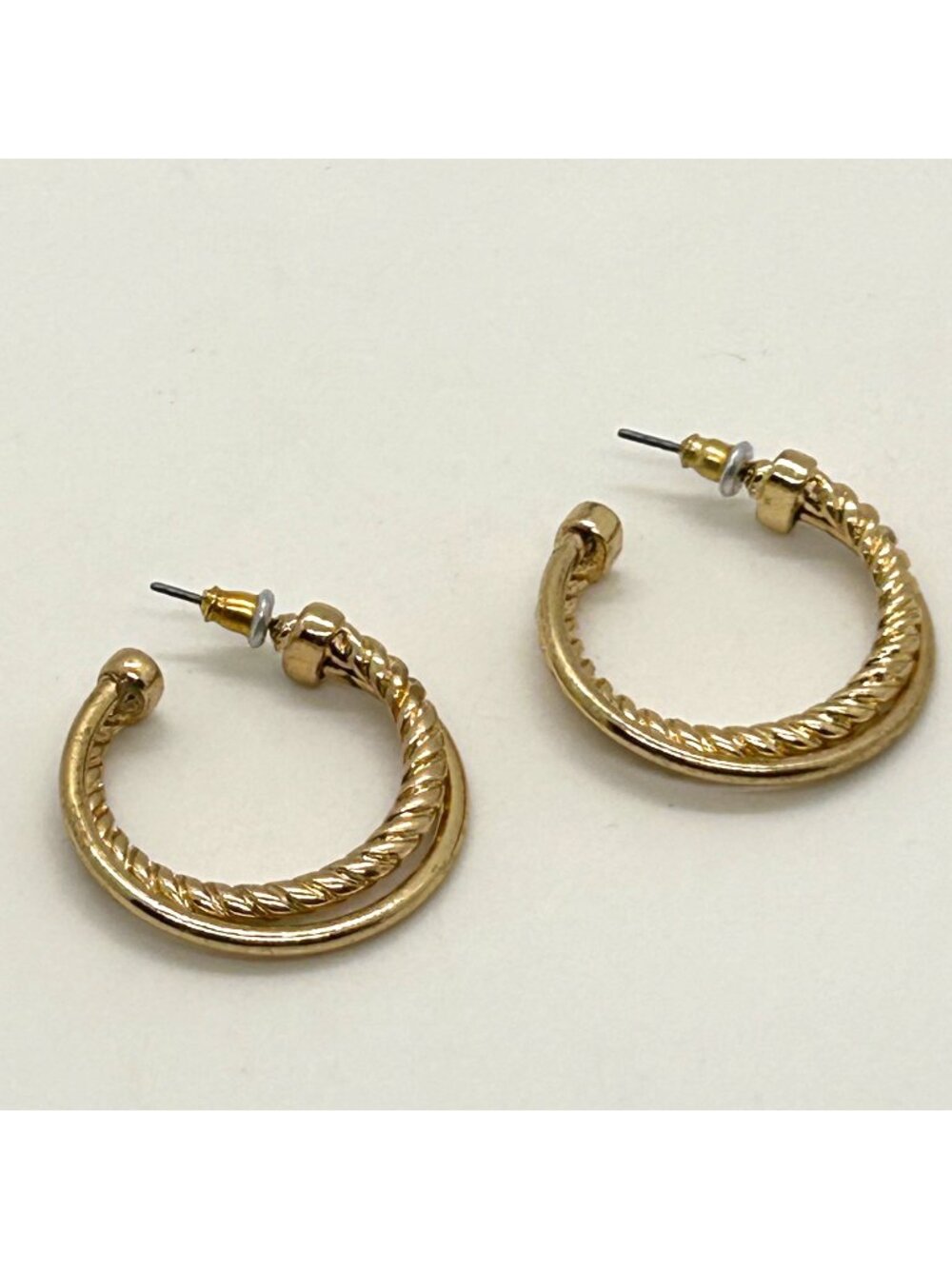Gold Tone Twisted Double Hoop Pierced Post Vintage Classic Earrings